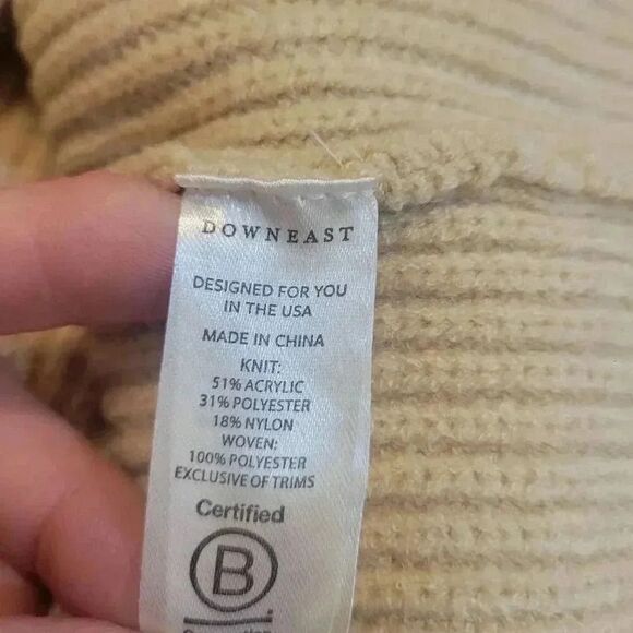 Downeast Women's Beige Acrylic/Poly/Nylon Sunny Day Chic Ruffle Trim Knit Top - Picture 9 of 10